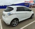 Белый Рено Зое, объемом двигателя 0 л и пробегом 55 тыс. км за 11000 $, фото 4 на Automoto.ua