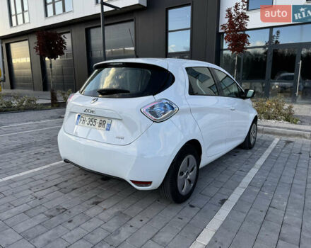 Белый Рено Зое, объемом двигателя 0 л и пробегом 67 тыс. км за 9500 $, фото 26 на Automoto.ua
