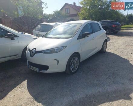 Белый Рено Зое, объемом двигателя 0 л и пробегом 81 тыс. км за 7977 $, фото 3 на Automoto.ua