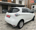 Белый Рено Зое, объемом двигателя 0 л и пробегом 48 тыс. км за 9950 $, фото 7 на Automoto.ua