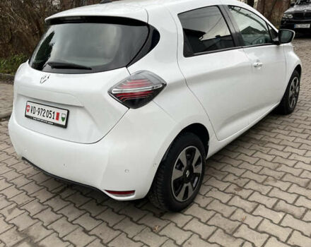Белый Рено Зое, объемом двигателя 0 л и пробегом 64 тыс. км за 11450 $, фото 12 на Automoto.ua