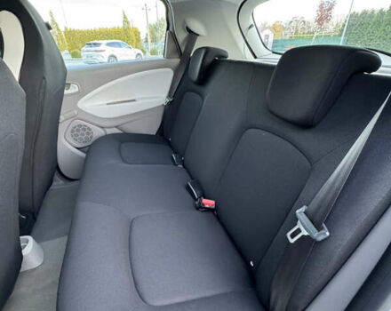 Белый Рено Зое, объемом двигателя 0 л и пробегом 67 тыс. км за 9500 $, фото 46 на Automoto.ua