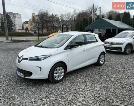 Білий Рено Зое, об'ємом двигуна 0 л та пробігом 46 тис. км за 10500 $, фото 3 на Automoto.ua
