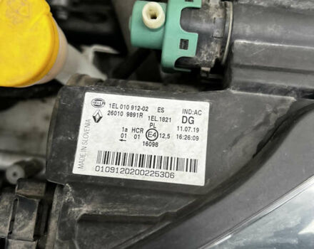 Білий Рено Зое, об'ємом двигуна 0 л та пробігом 109 тис. км за 8900 $, фото 47 на Automoto.ua