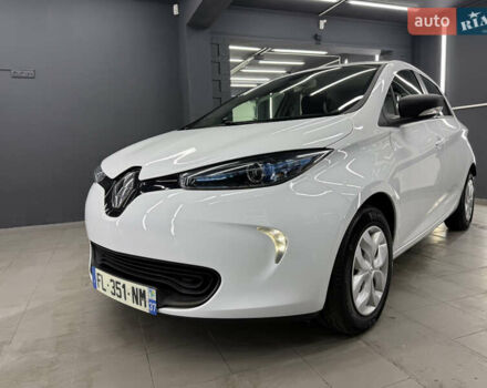 Белый Рено Зое, объемом двигателя 0 л и пробегом 53 тыс. км за 9900 $, фото 1 на Automoto.ua