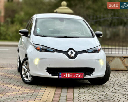Білий Рено Зое, об'ємом двигуна 0 л та пробігом 22 тис. км за 9995 $, фото 7 на Automoto.ua