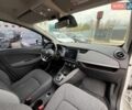 Белый Рено Зое, объемом двигателя 0 л и пробегом 122 тыс. км за 12300 $, фото 29 на Automoto.ua