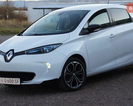Белый Рено Зое, объемом двигателя 0 л и пробегом 159 тыс. км за 8950 $, фото 7 на Automoto.ua