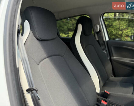 Белый Рено Зое, объемом двигателя 0 л и пробегом 44 тыс. км за 12999 $, фото 38 на Automoto.ua