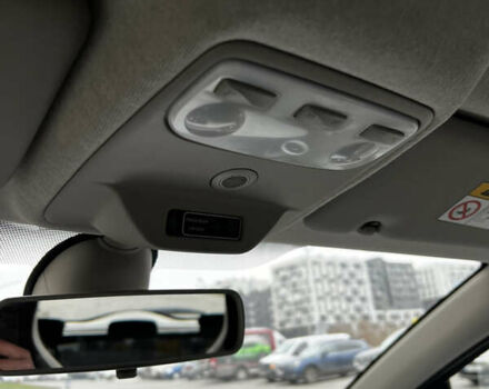 Білий Рено Зое, об'ємом двигуна 0 л та пробігом 109 тис. км за 8900 $, фото 42 на Automoto.ua