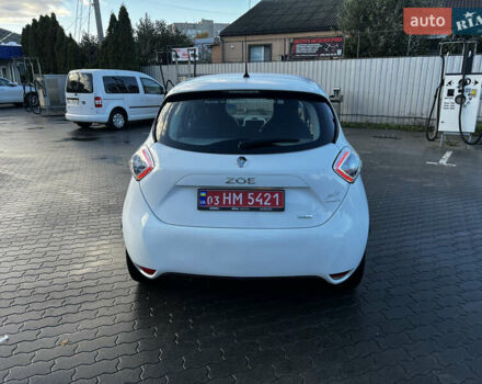 Белый Рено Зое, объемом двигателя 0 л и пробегом 84 тыс. км за 9700 $, фото 4 на Automoto.ua