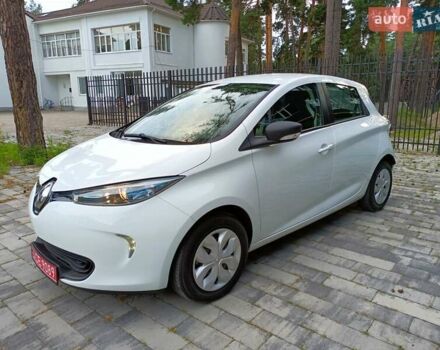 Белый Рено Зое, объемом двигателя 0 л и пробегом 19 тыс. км за 9950 $, фото 9 на Automoto.ua