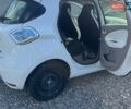 Белый Рено Зое, объемом двигателя 0 л и пробегом 40 тыс. км за 6500 $, фото 1 на Automoto.ua
