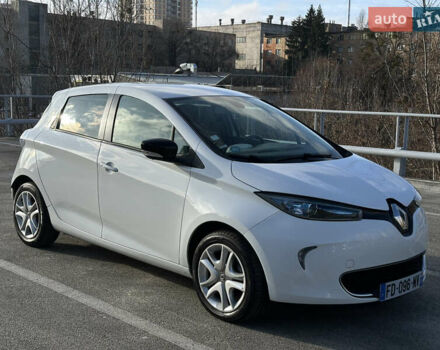 Белый Рено Зое, объемом двигателя 0 л и пробегом 27 тыс. км за 11500 $, фото 6 на Automoto.ua