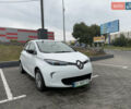 Белый Рено Зое, объемом двигателя 0 л и пробегом 40 тыс. км за 9999 $, фото 1 на Automoto.ua