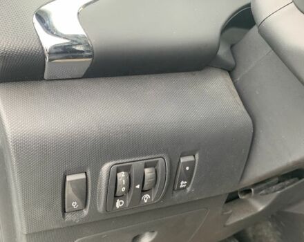 Белый Рено Зое, объемом двигателя 0 л и пробегом 159 тыс. км за 8999 $, фото 18 на Automoto.ua