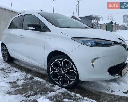 Білий Рено Зое, об'ємом двигуна 0 л та пробігом 159 тис. км за 8999 $, фото 2 на Automoto.ua