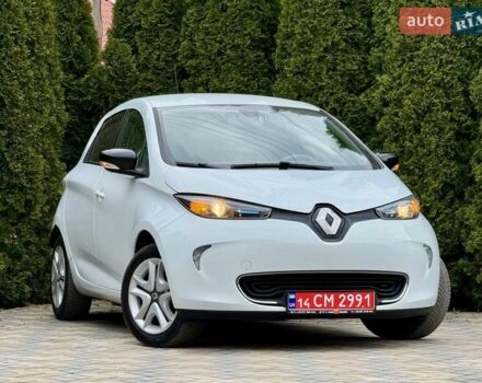 Белый Рено Зое, объемом двигателя 0 л и пробегом 60 тыс. км за 10300 $, фото 1 на Automoto.ua