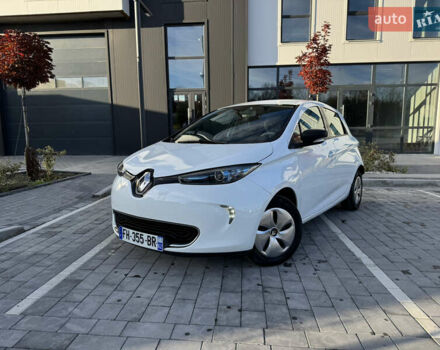 Белый Рено Зое, объемом двигателя 0 л и пробегом 67 тыс. км за 9500 $, фото 29 на Automoto.ua