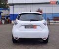 Белый Рено Зое, объемом двигателя 0 л и пробегом 116 тыс. км за 8590 $, фото 17 на Automoto.ua