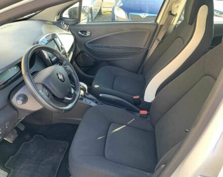 Белый Рено Зое, объемом двигателя 0 л и пробегом 62 тыс. км за 9399 $, фото 15 на Automoto.ua