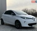 Белый Рено Зое, объемом двигателя 0 л и пробегом 43 тыс. км за 9000 $, фото 9 на Automoto.ua