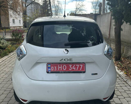 Білий Рено Зое, об'ємом двигуна 0 л та пробігом 102 тис. км за 9500 $, фото 7 на Automoto.ua