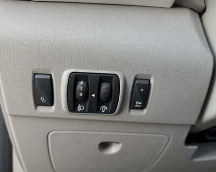 Белый Рено Зое, объемом двигателя 0 л и пробегом 67 тыс. км за 9500 $, фото 44 на Automoto.ua