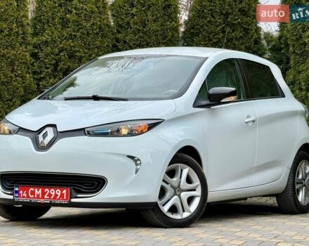 Белый Рено Зое, объемом двигателя 0 л и пробегом 60 тыс. км за 10300 $, фото 5 на Automoto.ua