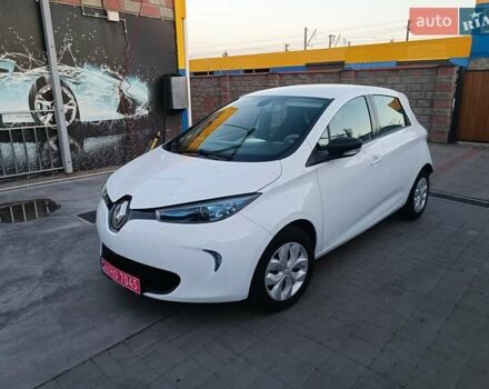 Белый Рено Зое, объемом двигателя 0 л и пробегом 65 тыс. км за 10250 $, фото 10 на Automoto.ua