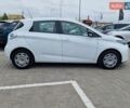 Белый Рено Зое, объемом двигателя 0 л и пробегом 60 тыс. км за 9800 $, фото 12 на Automoto.ua