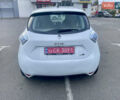 Белый Рено Зое, объемом двигателя 0 л и пробегом 145 тыс. км за 9700 $, фото 16 на Automoto.ua