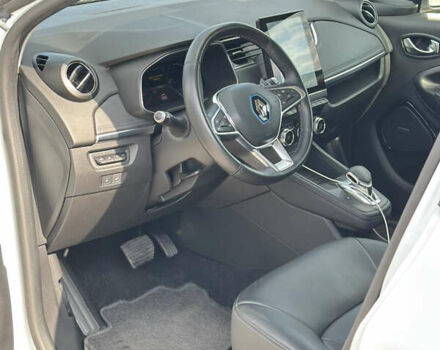Білий Рено Зое, об'ємом двигуна 0 л та пробігом 90 тис. км за 13800 $, фото 10 на Automoto.ua