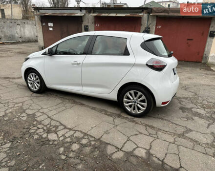 Білий Рено Зое, об'ємом двигуна 0 л та пробігом 77 тис. км за 13000 $, фото 3 на Automoto.ua