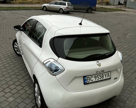 Білий Рено Зое, об'ємом двигуна 0 л та пробігом 109 тис. км за 8900 $, фото 21 на Automoto.ua