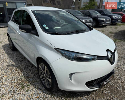Белый Рено Зое, объемом двигателя 0 л и пробегом 69 тыс. км за 9450 $, фото 6 на Automoto.ua
