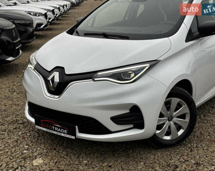 Белый Рено Зое, объемом двигателя 0 л и пробегом 68 тыс. км за 11499 $, фото 5 на Automoto.ua
