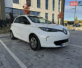 Белый Рено Зое, объемом двигателя 0 л и пробегом 67 тыс. км за 9500 $, фото 8 на Automoto.ua