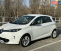 Белый Рено Зое, объемом двигателя 0 л и пробегом 27 тыс. км за 11500 $, фото 1 на Automoto.ua