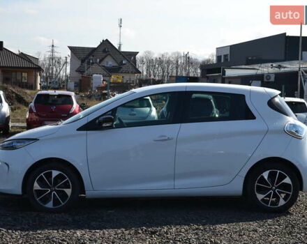 Білий Рено Зое, об'ємом двигуна 0 л та пробігом 80 тис. км за 9500 $, фото 11 на Automoto.ua