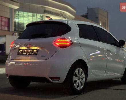 Белый Рено Зое, объемом двигателя 0 л и пробегом 44 тыс. км за 12950 $, фото 8 на Automoto.ua