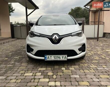 Белый Рено Зое, объемом двигателя 0 л и пробегом 54 тыс. км за 13200 $, фото 1 на Automoto.ua