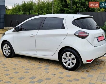 Белый Рено Зое, объемом двигателя 0 л и пробегом 74 тыс. км за 11600 $, фото 3 на Automoto.ua