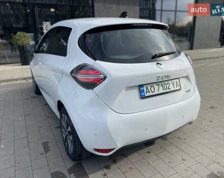 Белый Рено Зое, объемом двигателя 0 л и пробегом 106 тыс. км за 12299 $, фото 17 на Automoto.ua