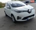 Белый Рено Зое, объемом двигателя 0 л и пробегом 56 тыс. км за 13500 $, фото 28 на Automoto.ua