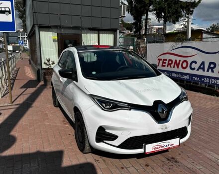Белый Рено Зое, объемом двигателя 0 л и пробегом 165 тыс. км за 8990 $, фото 3 на Automoto.ua