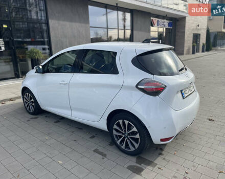 Белый Рено Зое, объемом двигателя 0 л и пробегом 106 тыс. км за 12299 $, фото 16 на Automoto.ua