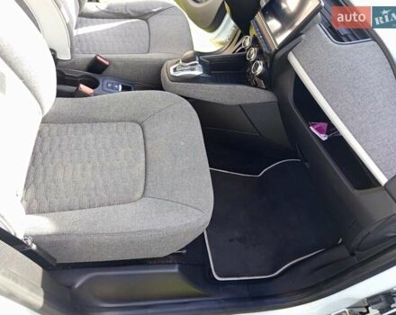 Рено Зое 2020 в Ходорів на Automoto.ua Белый Рено Зое, объемом двигателя 0 л и пробегом 46 тыс. км за 12800 $, фото 2 на Automoto.ua