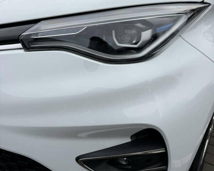 Белый Рено Зое, объемом двигателя 0 л и пробегом 97 тыс. км за 11900 $, фото 5 на Automoto.ua