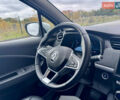 Белый Рено Зое, объемом двигателя 0 л и пробегом 70 тыс. км за 12999 $, фото 22 на Automoto.ua